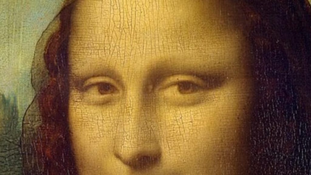 Mona Lisa' doesn't have visible eyebrows or eyelashes